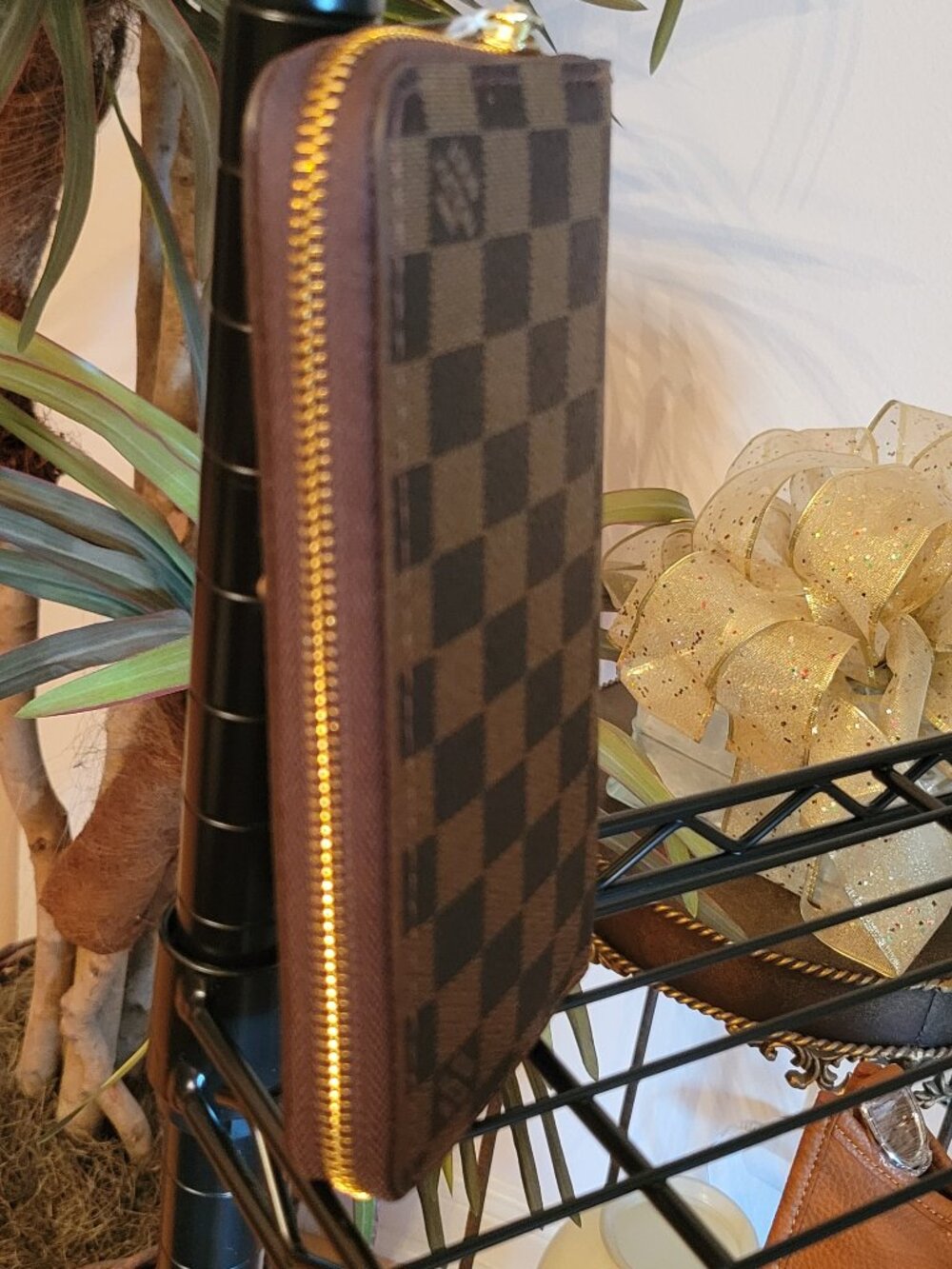 **Brown checker long fashion wallet. Gold hardware.  No brand.